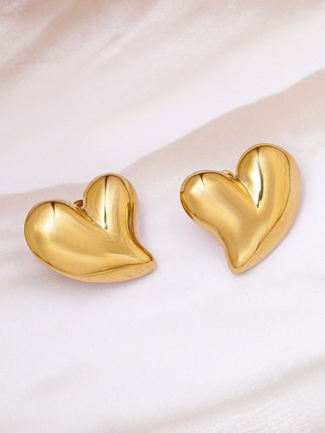 Amour Earrings