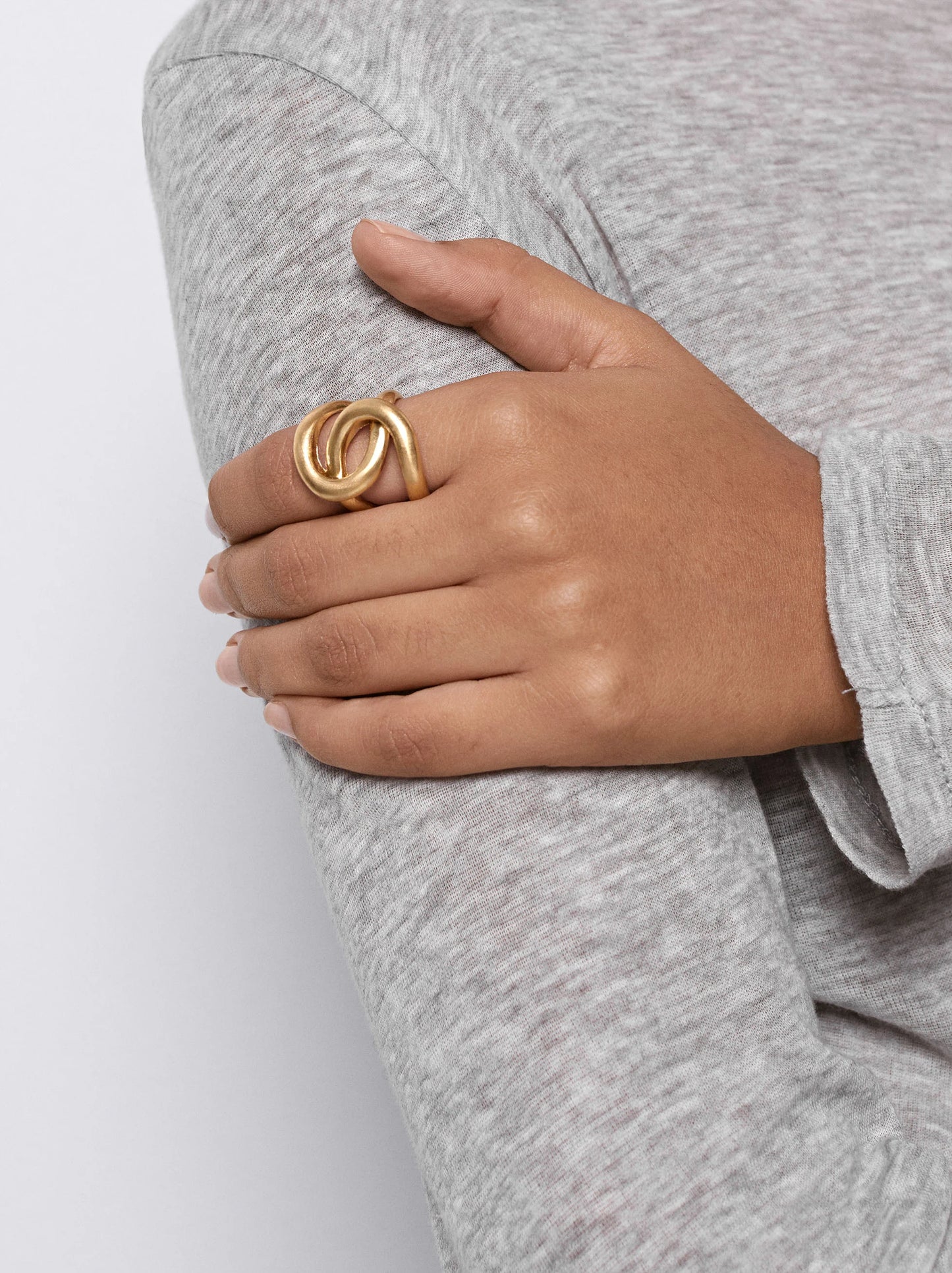 Uzlah Ring