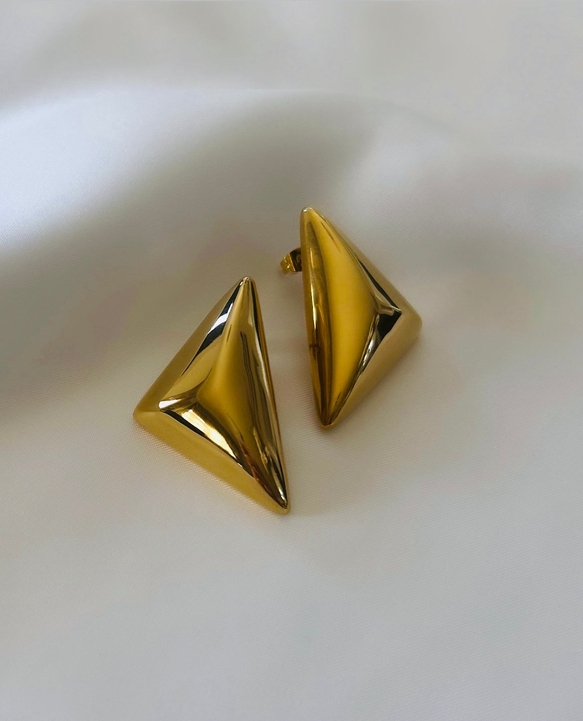 Angulo Earrings