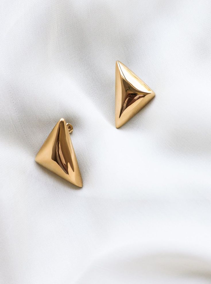 Angulo Earrings