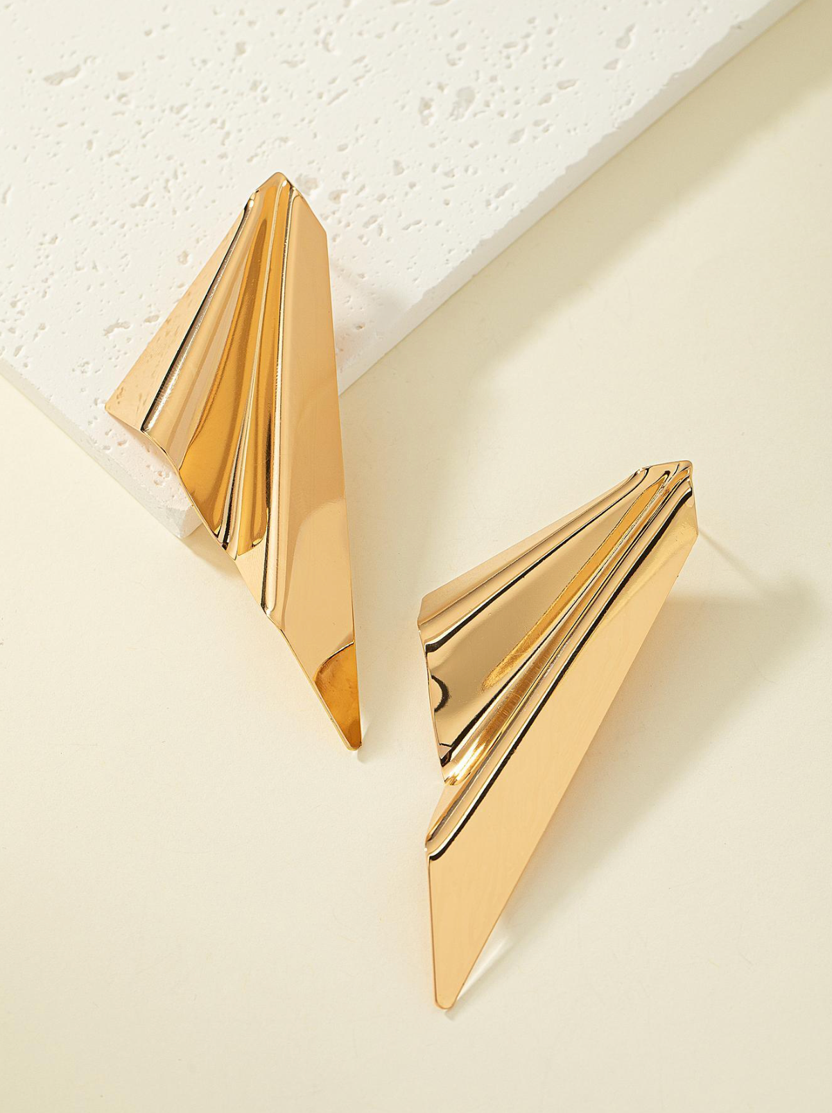 Linea Fold Earrings