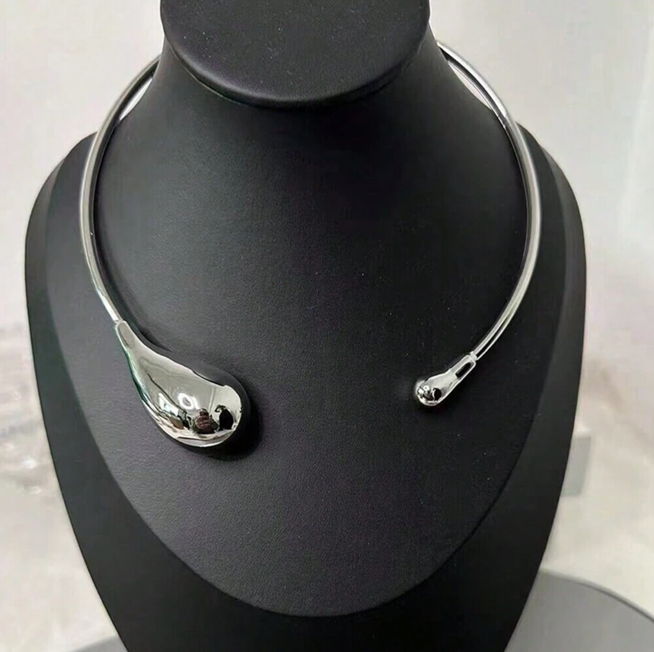 Brisa Drop Necklace