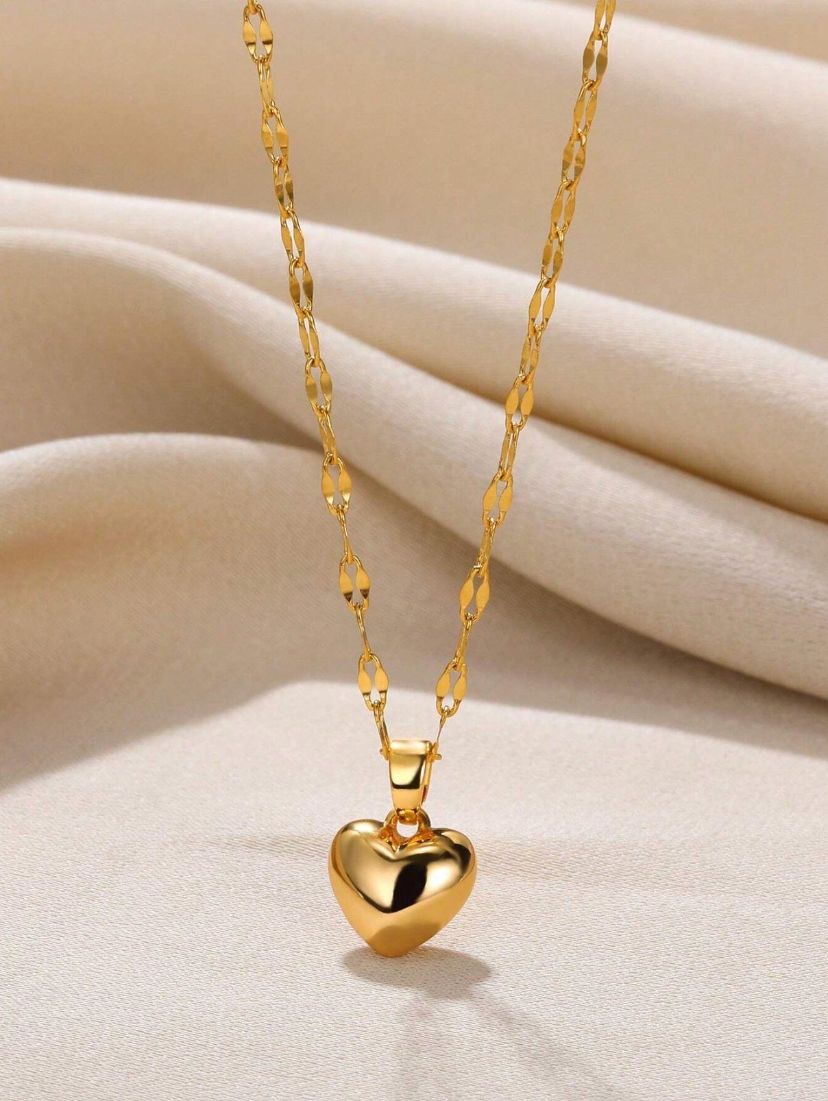 Coeur Necklace
