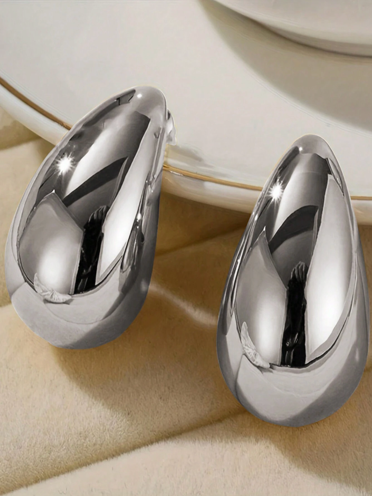 Perla Drop Earrings