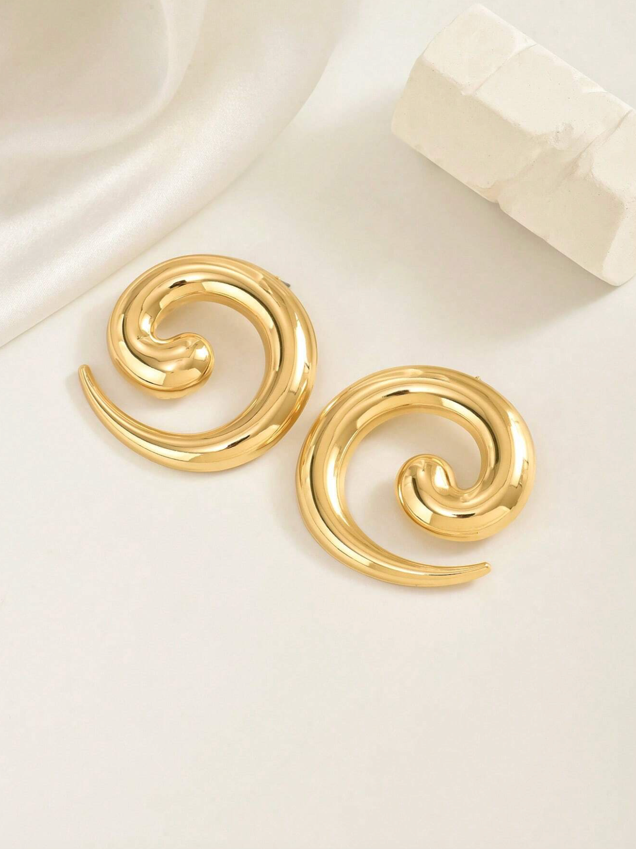 Rizo Earrings