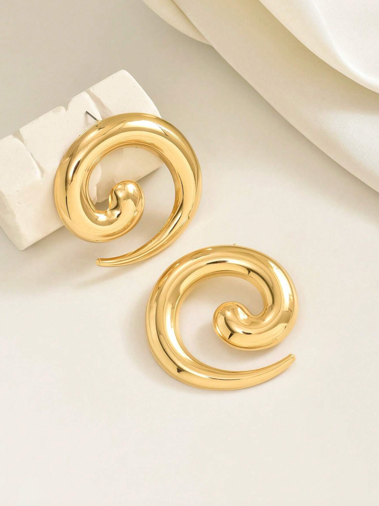 Rizo Earrings