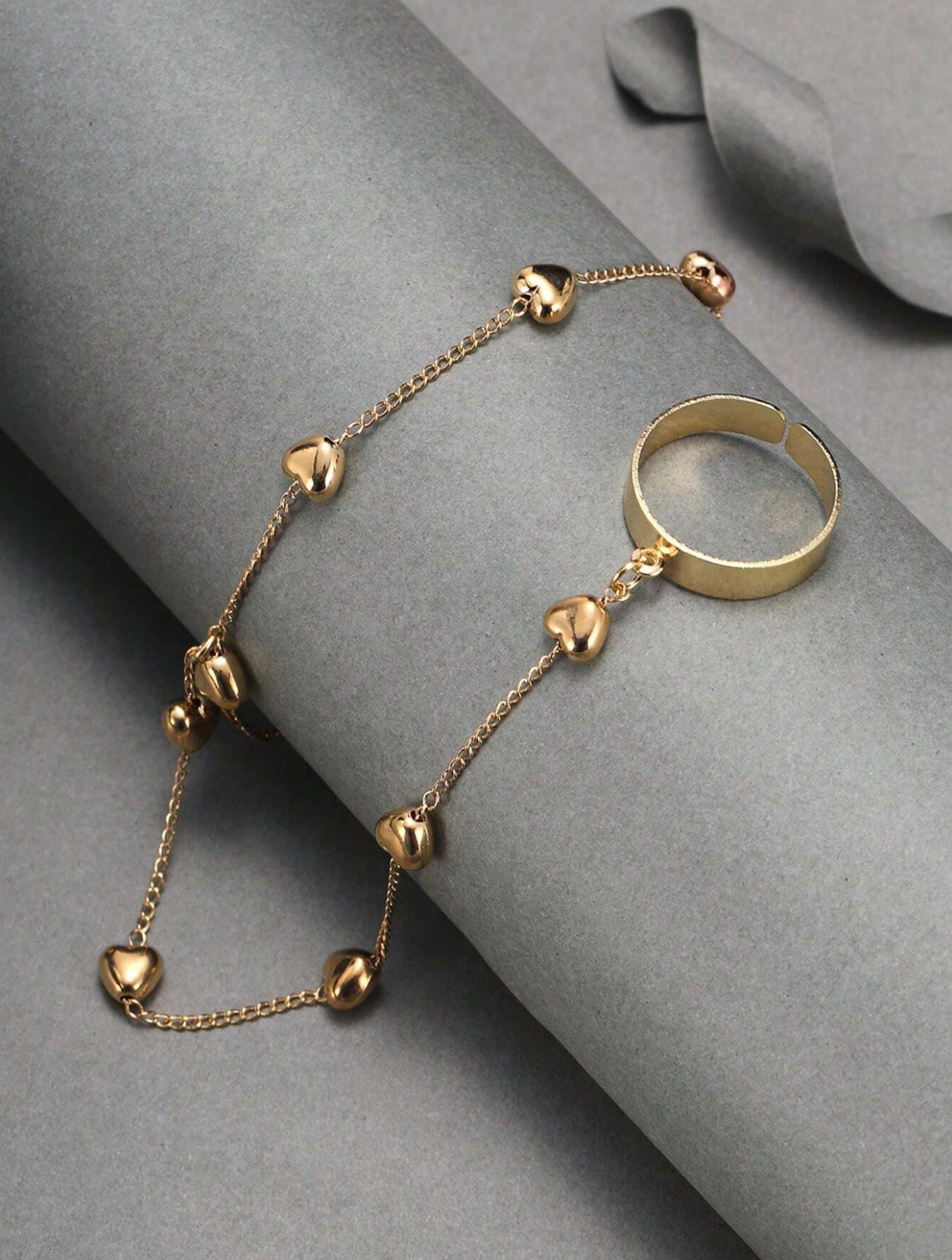 Amore Finger Bracelet