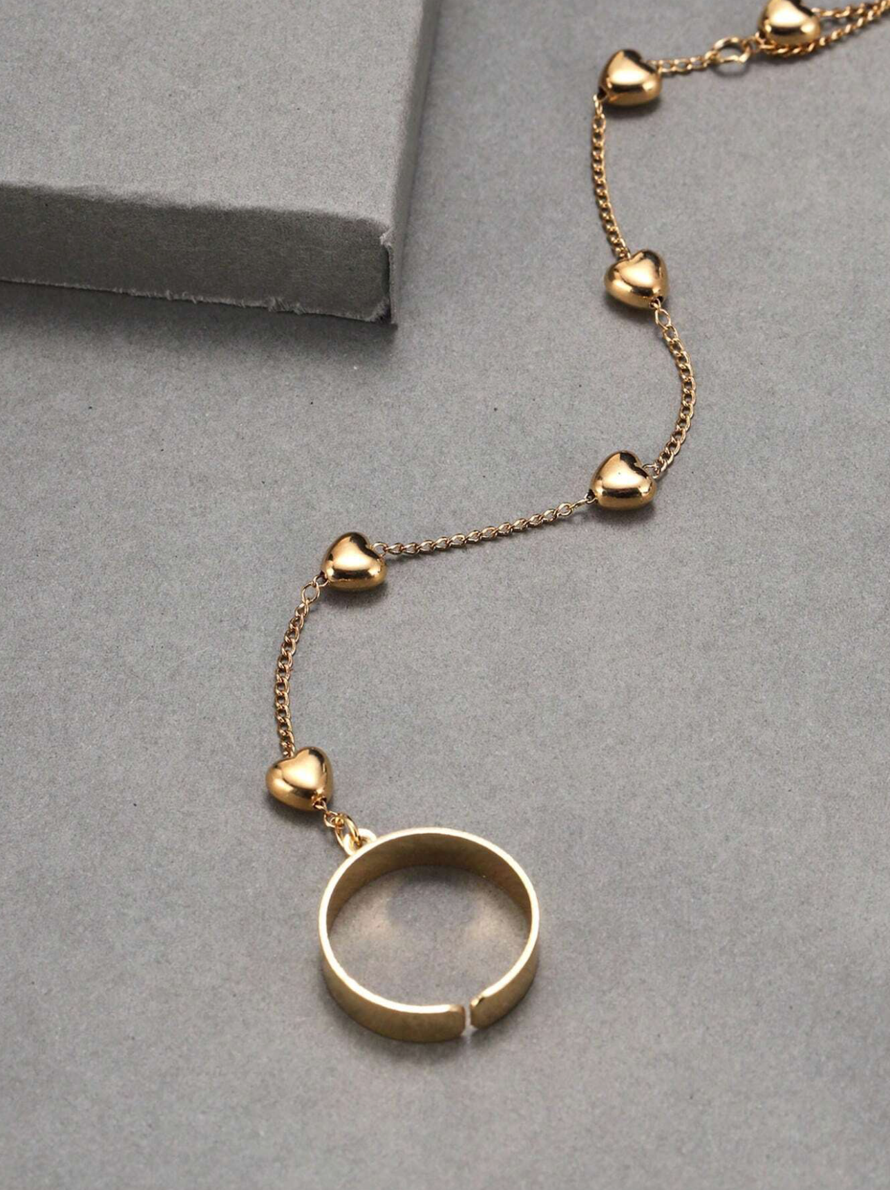 Amore Finger Bracelet