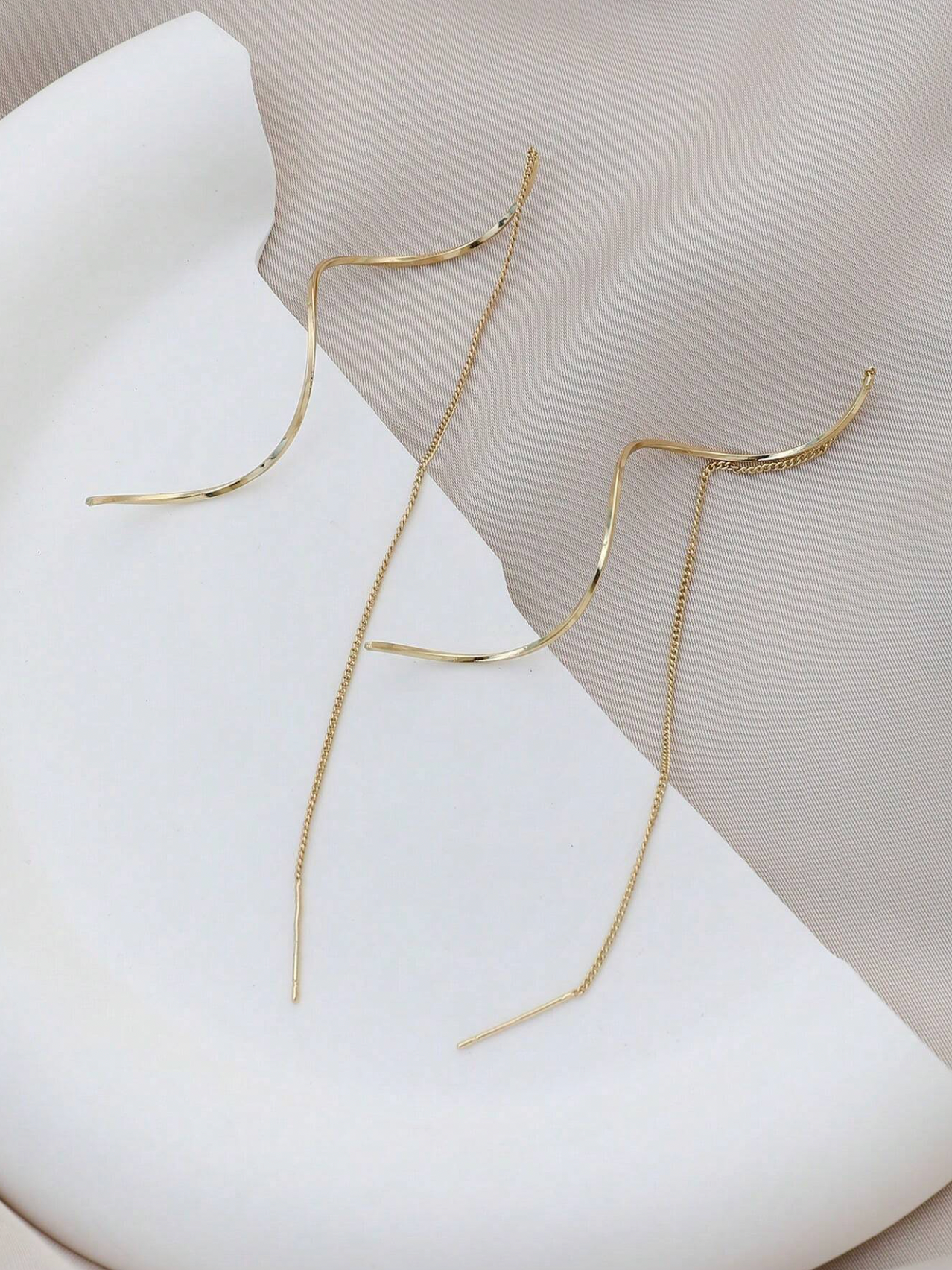 Olas Dangle Earrings