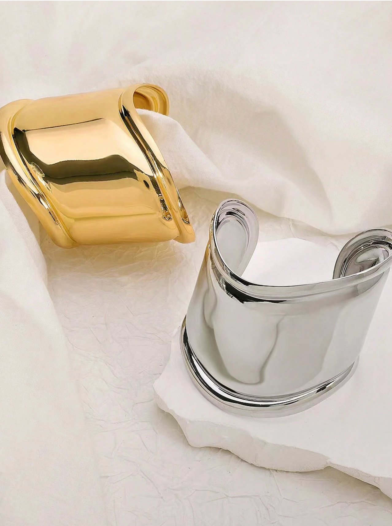 Brillo Cuff Bracelet