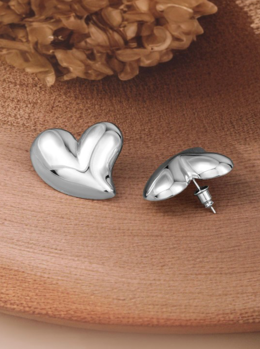 Amour Earrings